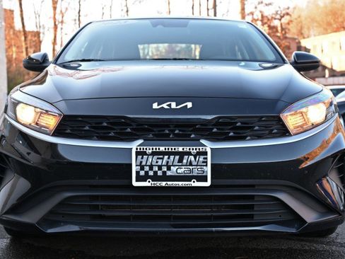 Used 2023 Kia Forte LXS image 10