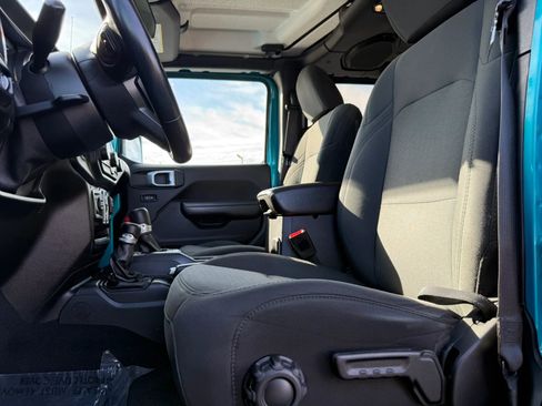 Used 2019 Jeep Wrangler Unlimited Sport S AWD/4WD image 10