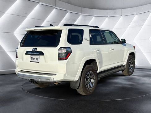 Used 2023 Toyota 4Runner TRD Off-Road Premium AWD/4WD image 5
