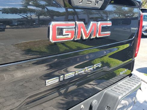 Used 2020 GMC Sierra 1500 SLT w/ SLT Premium Plus Package image 7