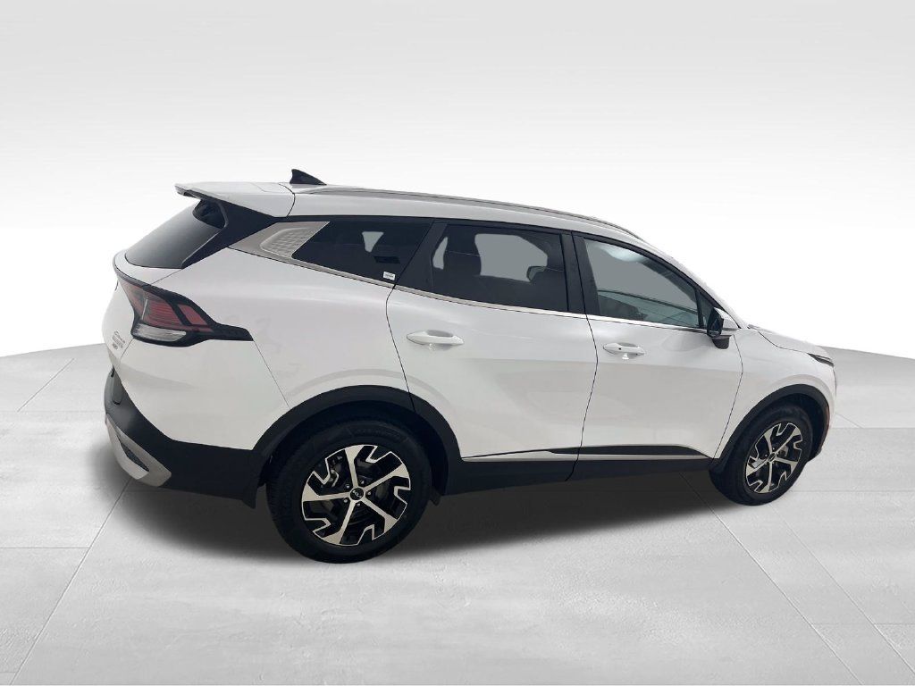 Used 2024 Kia Sportage EX AWD/4WD image 6