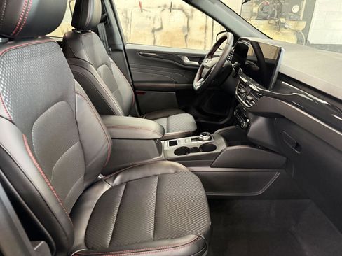 New 2026 Ford Escape ST-Line w/ Tech Pack #1 image 30