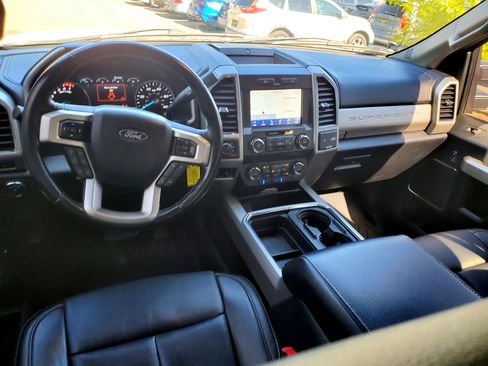 Used 2021 Ford F250 Lariat w/ Lariat Value Package image 28