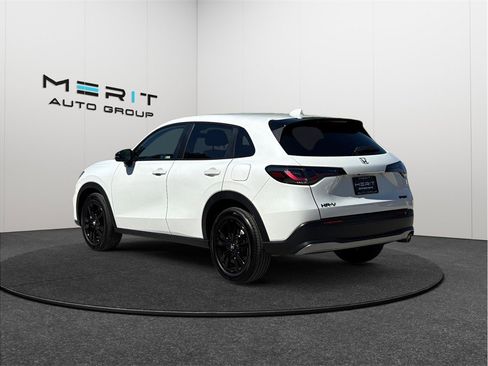 Used 2026 Honda HR-V Sport image 7