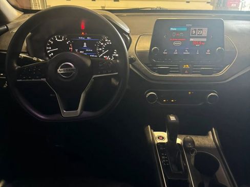 Used 2020 Nissan Altima 2.5 S FWD image 21