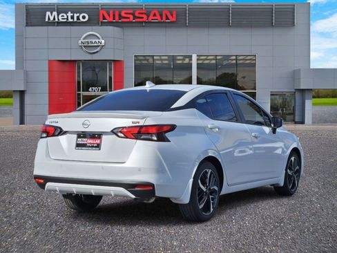 New 2025 Nissan Versa SR w/ Trunk Package image 3