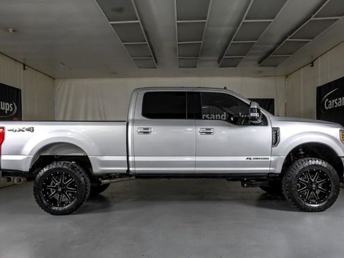 Used 2019 Ford F250 Lariat AWD/4WD image 8