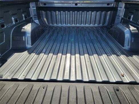 Used 2025 Chevrolet Silverado 1500 LT image 32