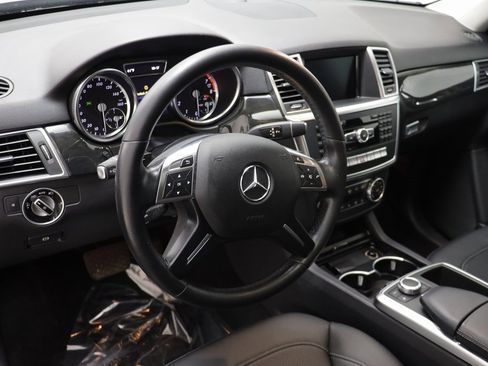 Used 2015 Mercedes-Benz ML 350 4MATIC image 6