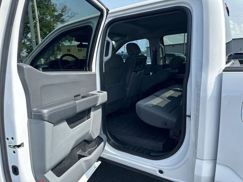 Used 2021 Ford F150 XLT w/ Trailer Tow Package image 12