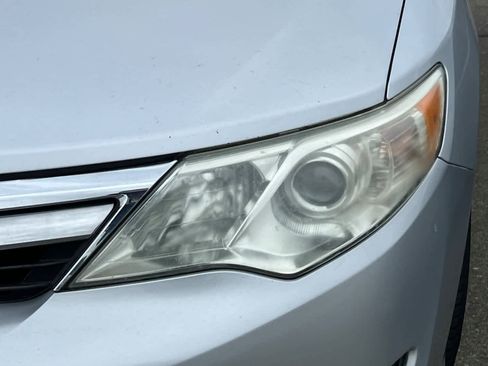 Used 2012 Toyota Camry LE FWD image 11