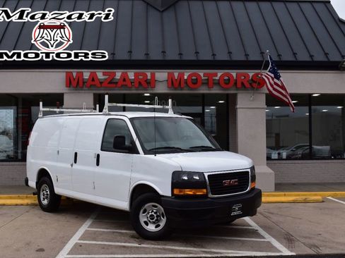 Used 2018 GMC Savana 2500 w/ Communications Package image 1