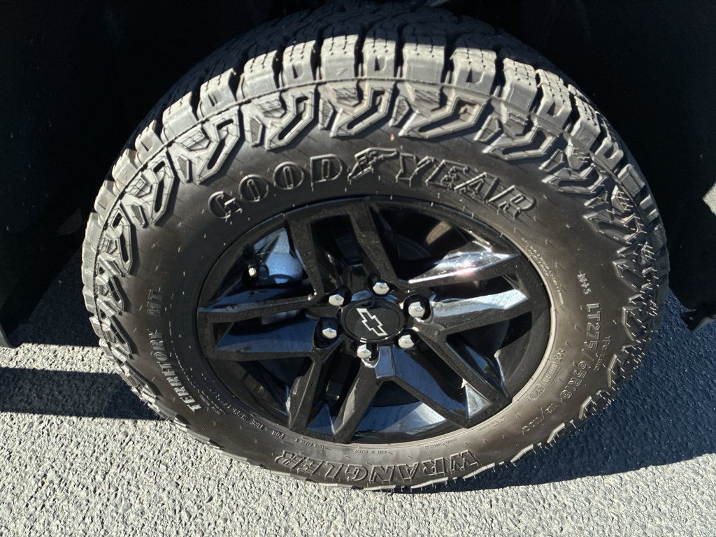 Used 2026 Chevrolet Silverado 1500 Custom Trail Boss AWD/4WD image 16