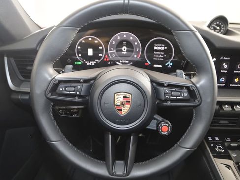 Used 2025 Porsche 911 Carrera RWD image 60