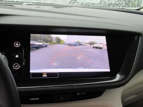Used 2021 Buick Envision Preferred image 22