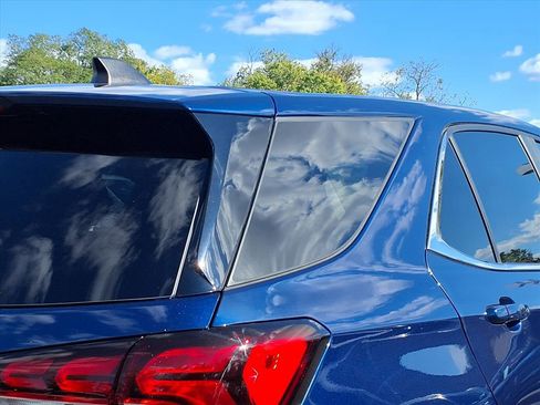 Used 2023 Chevrolet Equinox LT image 26