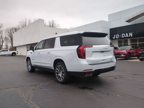 New 2026 GMC Yukon XL Denali w/ Denali Reserve Package AWD/4WD image 7