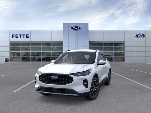 New 2025 Ford Escape SE w/ PHEV Premium Package FWD image 2