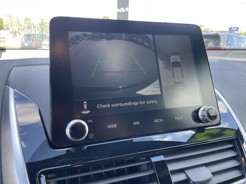 Used 2023 Mitsubishi Eclipse Cross AWD image 12