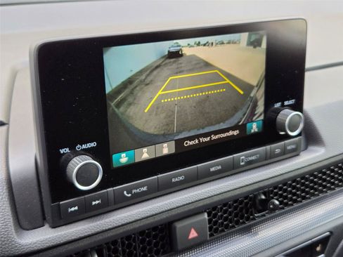 Used 2025 Honda CR-V EX image 18