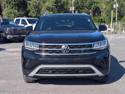 Used 2020 Volkswagen Atlas Cross Sport SE w/ Panoramic Sunroof Package FWD image 9