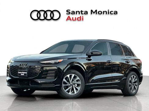 Used 2025 Audi Q6 e-tron Premium AWD/4WD image 1