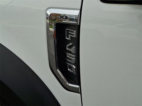 Used 2019 Ford F450 XL w/ Snow Plow Prep Package image 31
