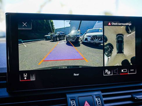 Used 2023 Audi SQ5 Prestige w/ Prestige Package image 24