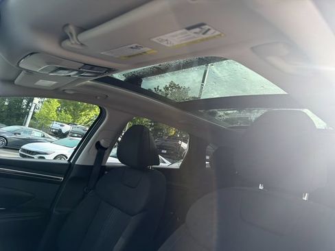 Certified 2022 Hyundai Tucson SEL AWD/4WD image 35