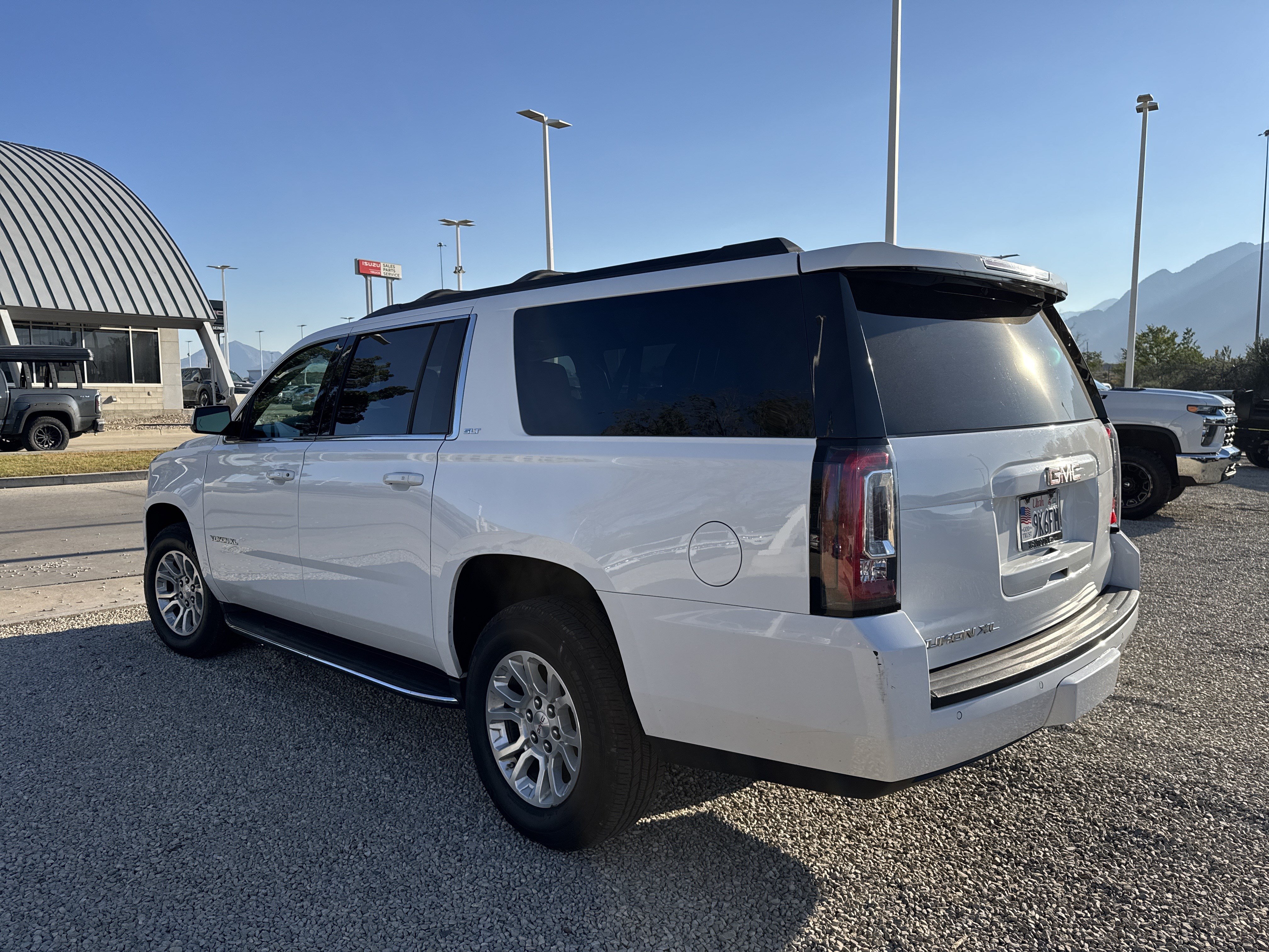 Used 2019 GMC Yukon XL SLT w/ Open Road Package AWD/4WD image 5
