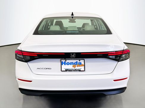 New 2026 Honda Accord SE image 6
