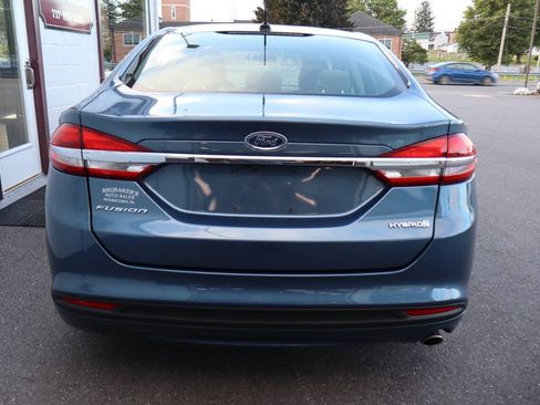 Used 2018 Ford Fusion S FWD image 3