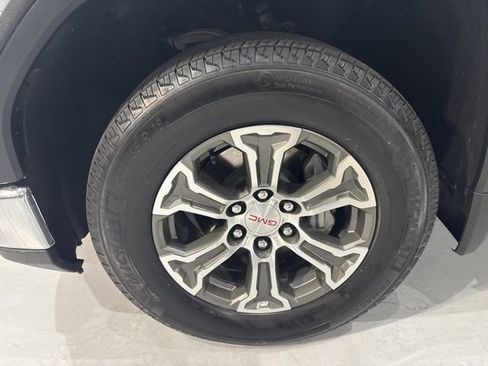 Used 2025 GMC Sierra 1500 SLT image 37