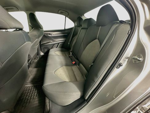 Used 2022 Toyota Camry LE FWD image 27