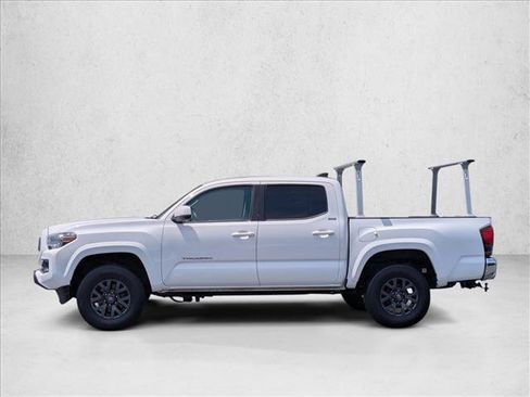 Used 2023 Toyota Tacoma SR5 AWD/4WD image 9