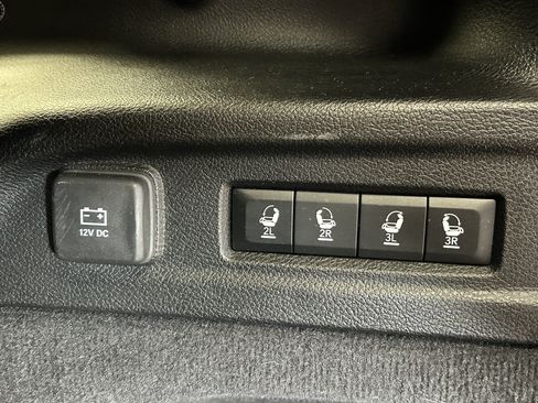 Certified 2022 Jeep Grand Cherokee L Overland w/ MOPAR Finishing Package AWD/4WD image 6