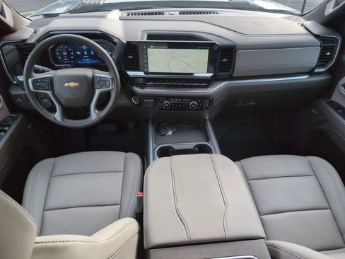 Used 2026 Chevrolet Silverado 2500 LTZ w/ LTZ Convenience Package AWD/4WD image 33