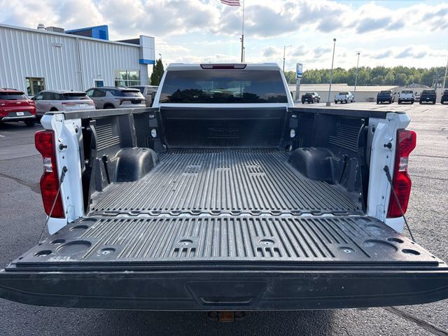 Used 2025 Chevrolet Silverado 2500 LT w/ Convenience Package AWD/4WD image 5