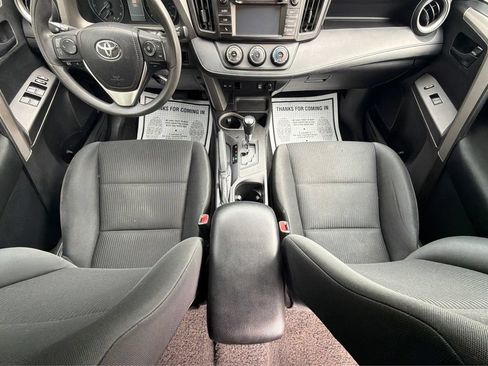 Used 2017 Toyota RAV4 LE FWD image 14