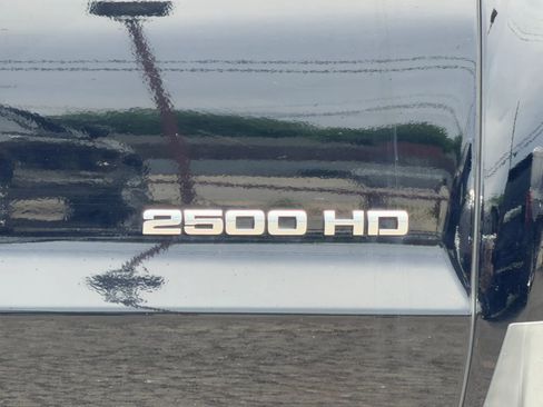 Used 2019 Chevrolet Silverado 2500 W/T w/ WT Convenience Package image 4