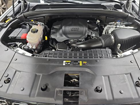 Used 2022 Jeep Grand Cherokee Summit w/ Adv Protech Group IV AWD/4WD image 32