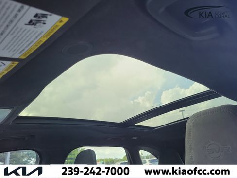 Used 2024 Jaguar F-PACE SVR AWD/4WD image 20