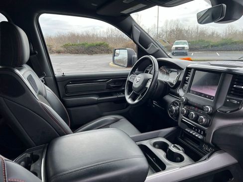 Used 2022 RAM 1500 Big Horn w/ Built-to-serve Edition image 9