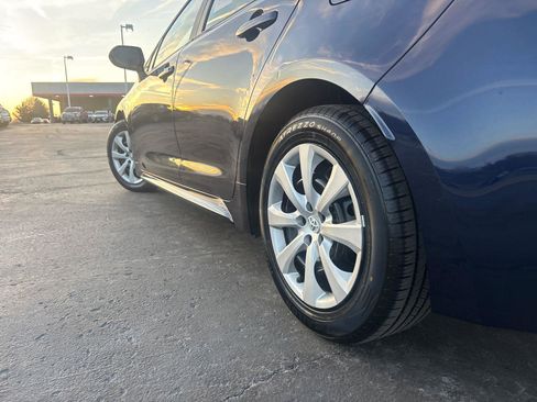 Used 2023 Toyota Corolla LE image 5