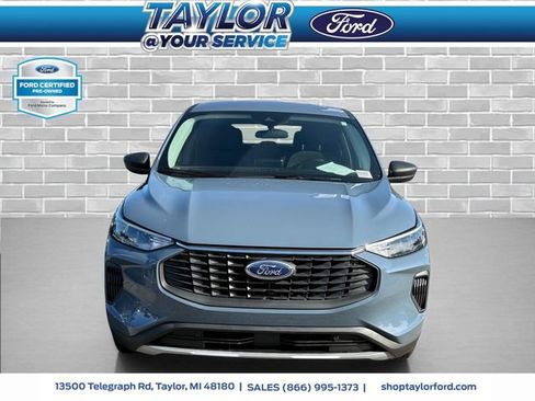 Certified 2023 Ford Escape Active AWD/4WD image 2
