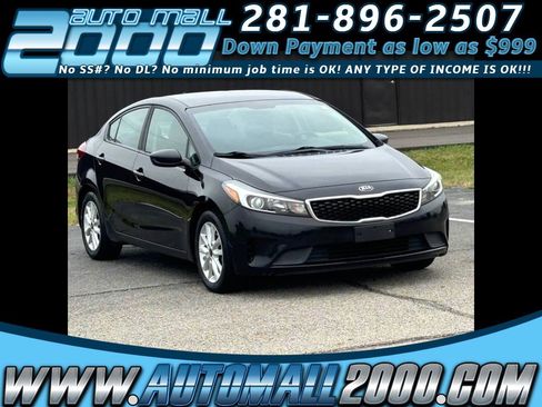 Used 2017 Kia Forte LX image 1