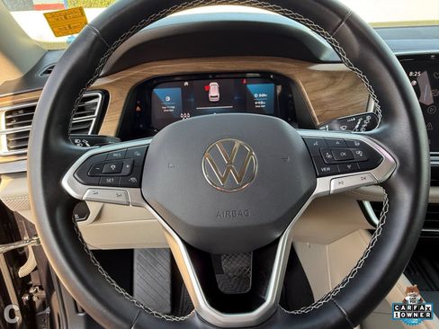 Used 2025 Volkswagen Atlas SE FWD image 27