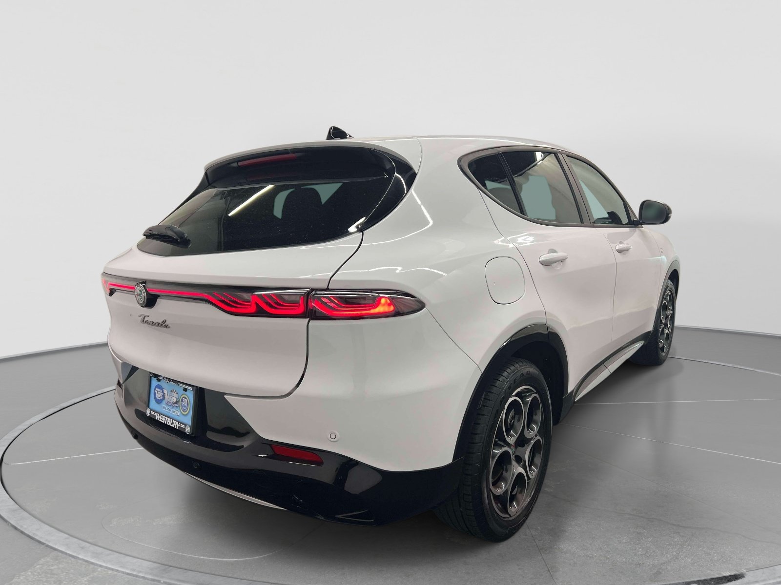 Used 2024 Alfa Romeo Tonale Ti AWD/4WD image 6