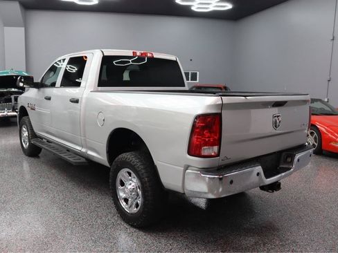 Used 2016 RAM 2500 Tradesman w/ Chrome Appearance Group AWD/4WD image 3