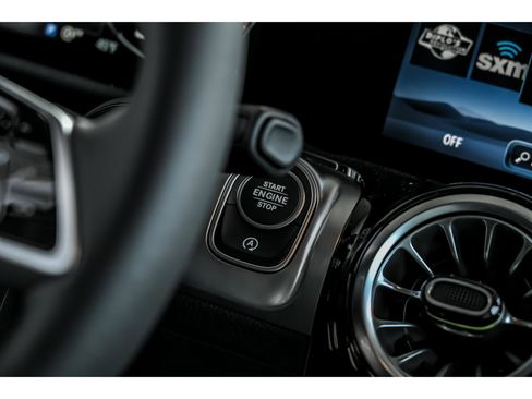 New 2026 Mercedes-Benz GLB 250 4MATIC image 13